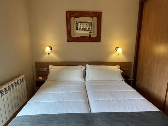 Tek Büyük Yataklı Oda (Access indoor pool)