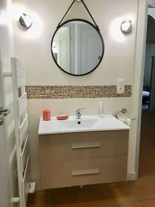 Ev, Banyolu/Duşlu, Bahçe Manzaralı