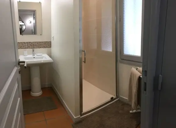 Ev, Banyolu/Duşlu, Bahçe Manzaralı