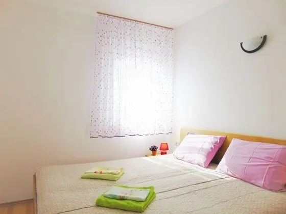 Apart Daire, Zemin Kat