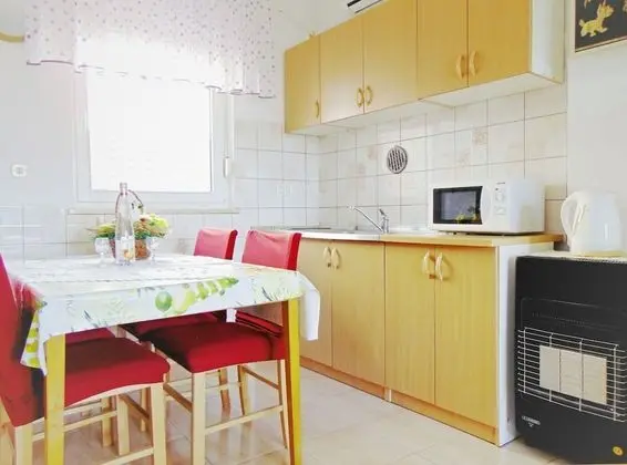 Apart Daire, Zemin Kat