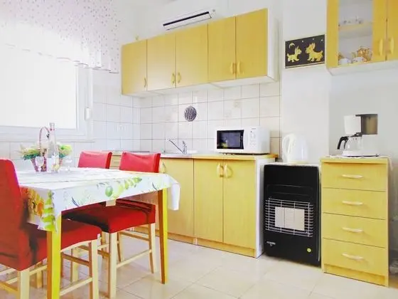 Apart Daire, Zemin Kat