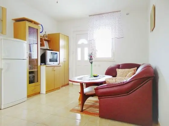 Apart Daire, Zemin Kat