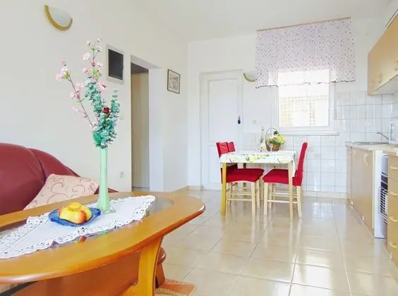 Apart Daire, Zemin Kat