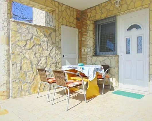 Apart Daire, Zemin Kat