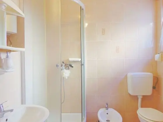 Apart Daire, Zemin Kat