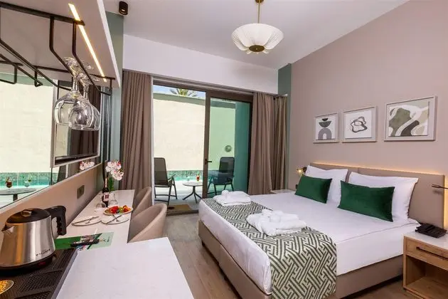 https://images.etstur.com/imgproxy/resize/2560x1440/files/images/hotelImages/etsrooms/516790/Seher_Side_Quality_Resort___Spa_20250805151539_4.jpg