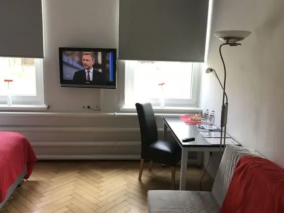 Comfort Tek Büyük Yataklı Oda