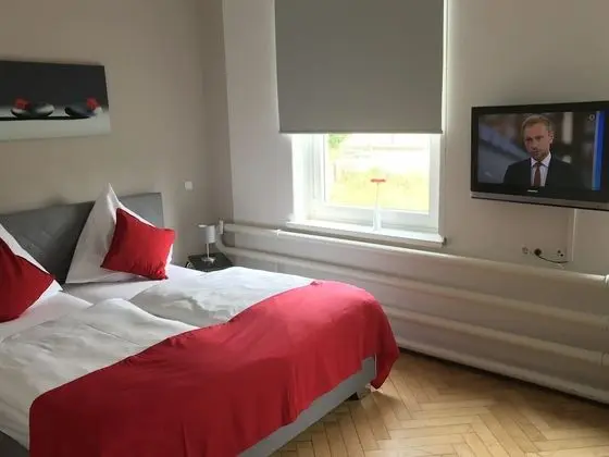 Comfort Tek Büyük Yataklı Oda