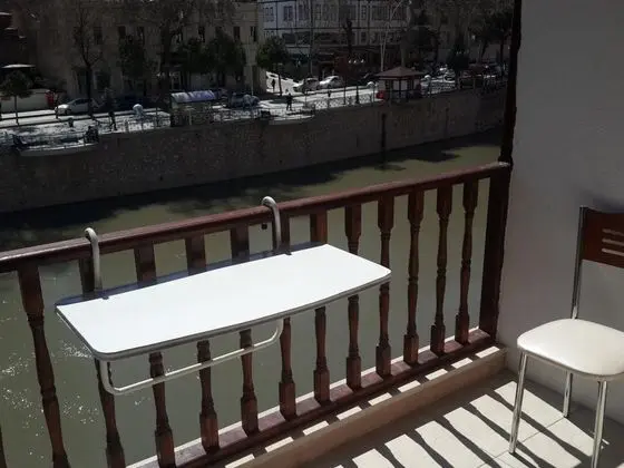 Deluxe Oda Balkonlu, Nehir Manzaralı, Balkonlu