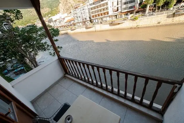 Deluxe Oda Balkonlu, Nehir Manzaralı, Balkonlu