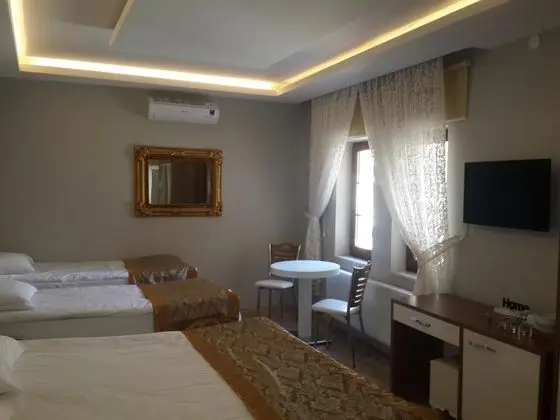Family Oda, Bahçe Manzaralı, Balkonsuz