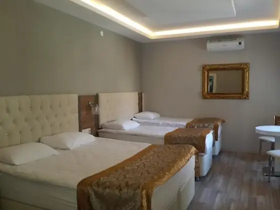 Family Oda, Bahçe Manzaralı, Balkonsuz
