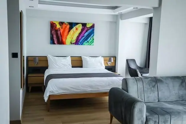 Deniz Manzaralı Junior Suite Oda