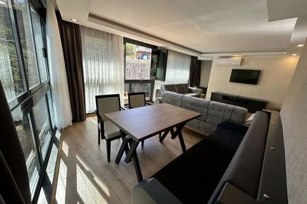 Teras Suite Oda Bahce Manzaralı