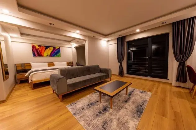 Deniz Manzaralı Junior Suite Oda