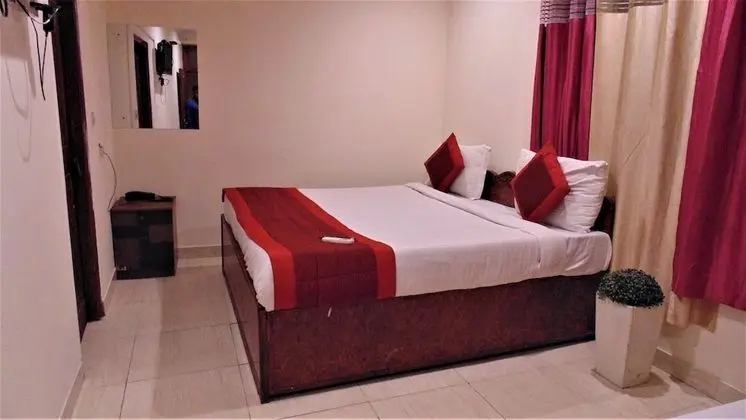 Basic Tek Büyük Yataklı Oda