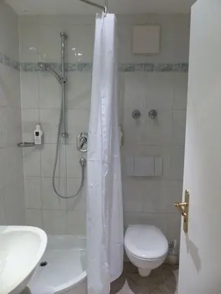 Standard Dört Kişilik Oda