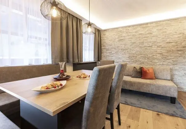 Exclusive Stüdyo Süit