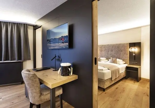 Junior Stüdyo Süit