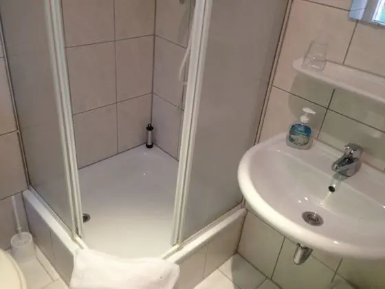 Standard Tek Büyük Yataklı Oda (Plus)