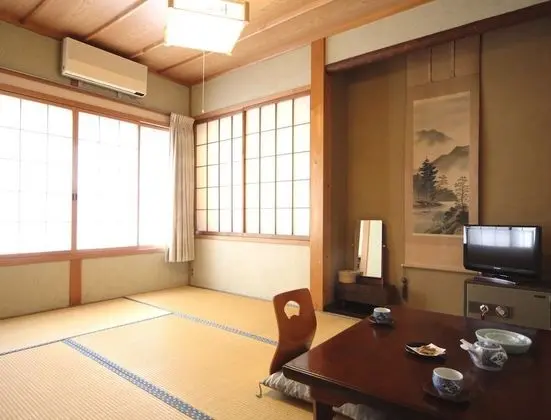 Traditional İki Ayrı Yataklı Oda, Ortak Banyo (Japanese Style)