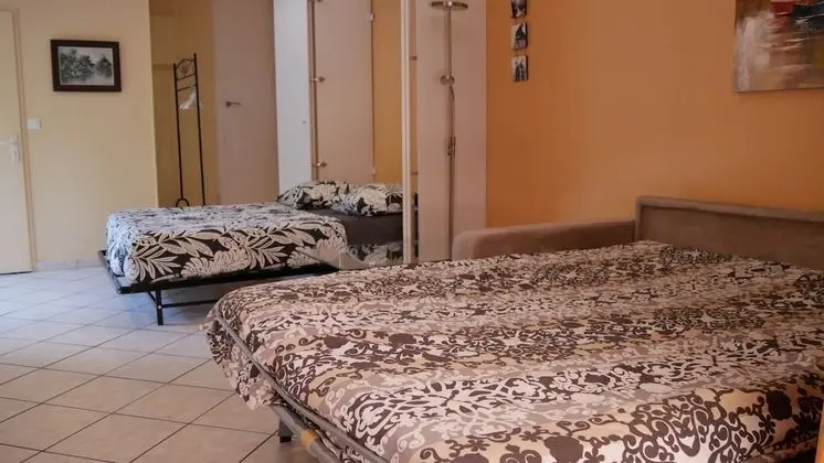 City Tek Büyük Yataklı Oda
