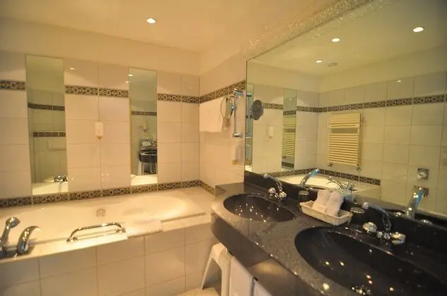 Standard İki Ayrı Yataklı Oda, Balkon, Göl Manzaralı