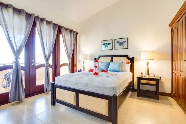 Deluxe Çatı Katı Süiti (Penthouse), 2 Yatak Odası, 2 Banyolu, Denize Sıfır