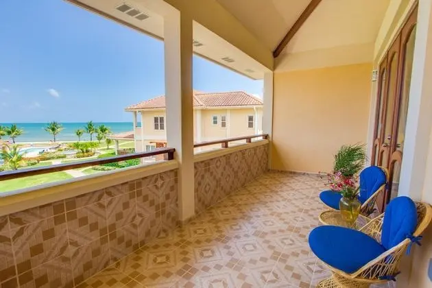 Deluxe Çatı Katı Süiti (Penthouse), 2 Yatak Odası, 2 Banyolu, Denize Sıfır