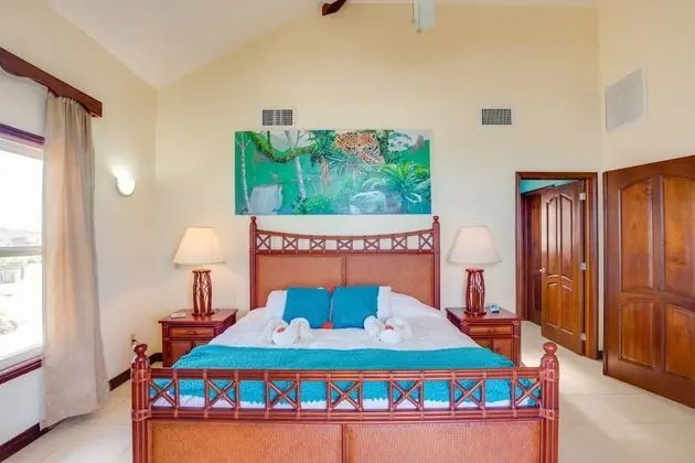 Luxury Çatı Katı Süiti (Penthouse), 3 Yatak Odası, Balkon, Denize Sıfır