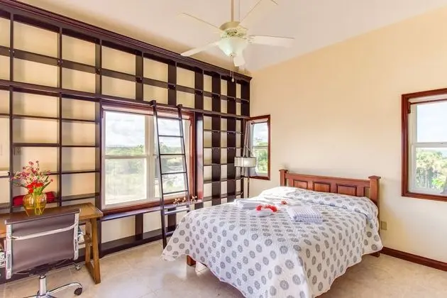 Luxury Çatı Katı Süiti (Penthouse), 3 Yatak Odası, Balkon, Denize Sıfır