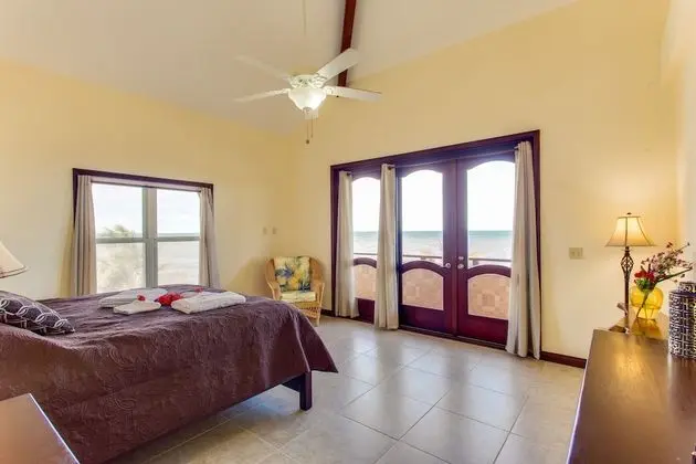 Luxury Çatı Katı Süiti (Penthouse), 3 Yatak Odası, Balkon, Denize Sıfır