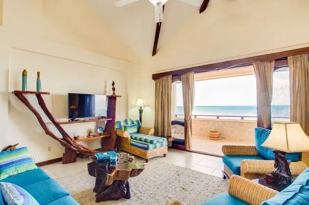 Luxury Çatı Katı Süiti (Penthouse), 3 Yatak Odası, Balkon, Denize Sıfır