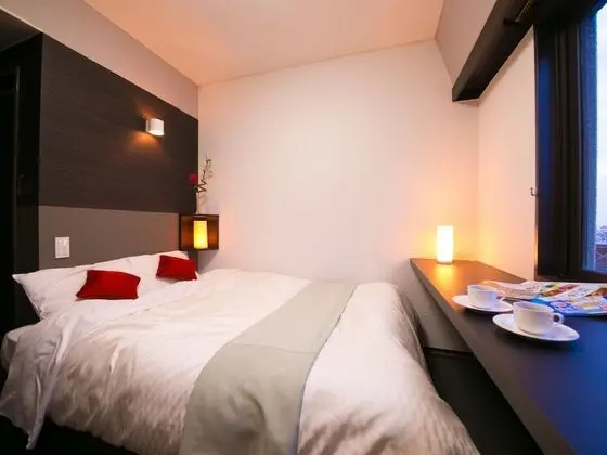 Tek Büyük Yataklı Oda, Sigara İçilmez