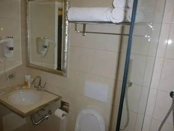 Tek Büyük Yataklı Oda, Deniz Manzaralı