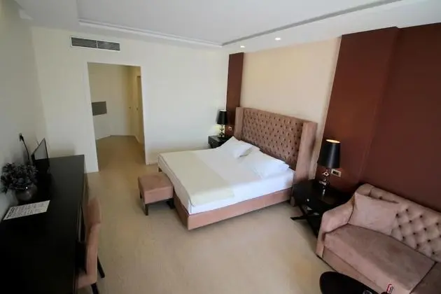 Üç Kişilik Oda, Balkon