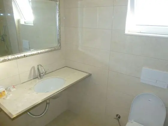 Üç Kişilik Oda, Balkon