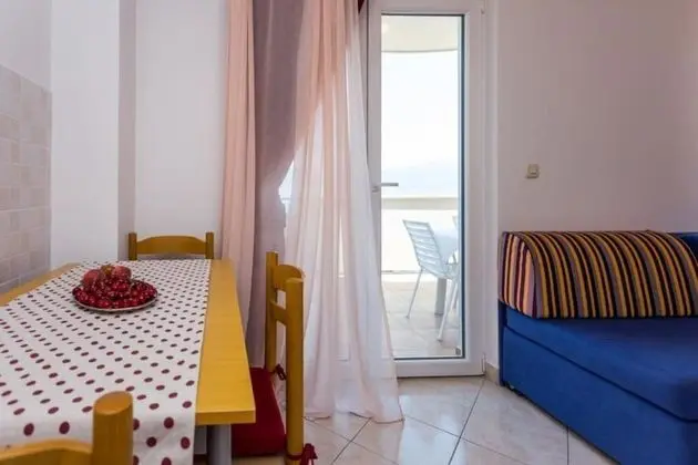 Apart Daire (Seka - with parking - 2 - A2(2+2))