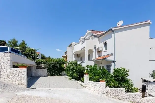 Apart Daire (Seka - with parking - 2 - A2(2+2))