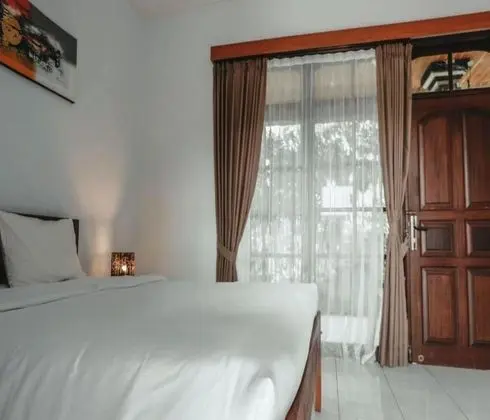 Deluxe Tek Büyük Yataklı Oda, Bahçe Manzaralı
