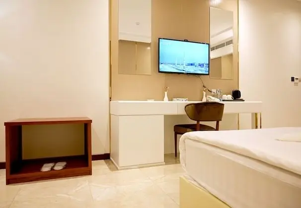 Deluxe Tek Büyük Yataklı Oda