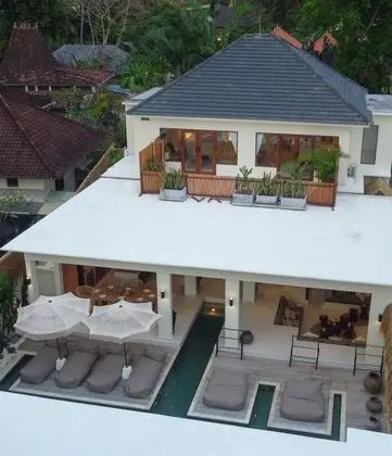 Basic Villa, Birden Çok Yatak