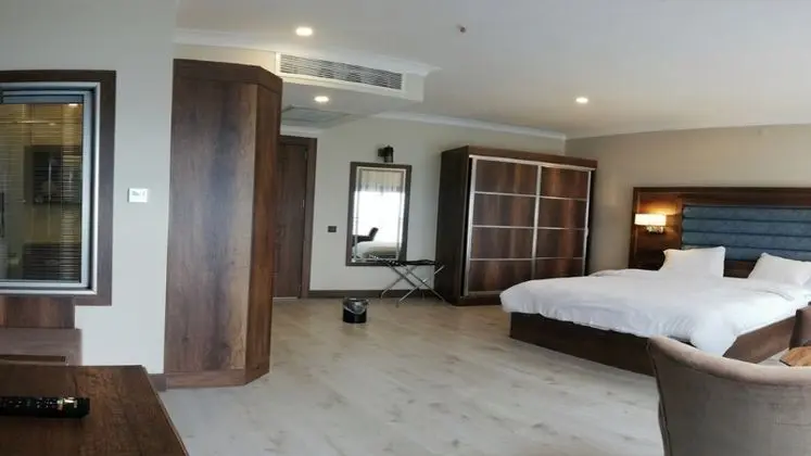 Standart Oda, Deniz veya Kara Manzaralı
