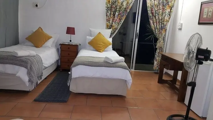 Tek Büyük veya İki Ayrı Yataklı Oda