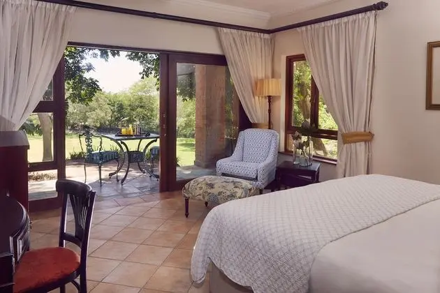 Tek Büyük veya İki Ayrı Yataklı Oda, Veranda, Bahçe Manzaralı