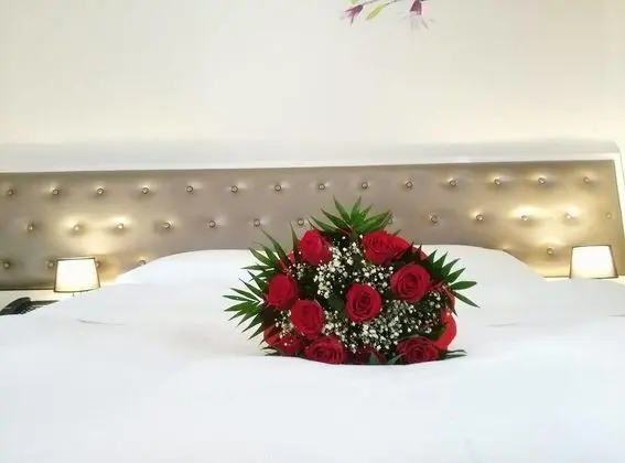 Üç Kişilik Oda