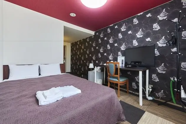 Tek Büyük Yataklı Oda, Sigara İçilebilir