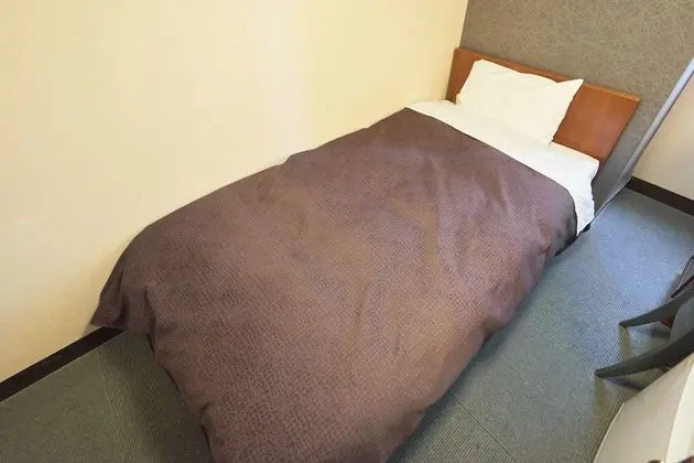 Tek Kişilik Oda, Sigara İçilebilir
