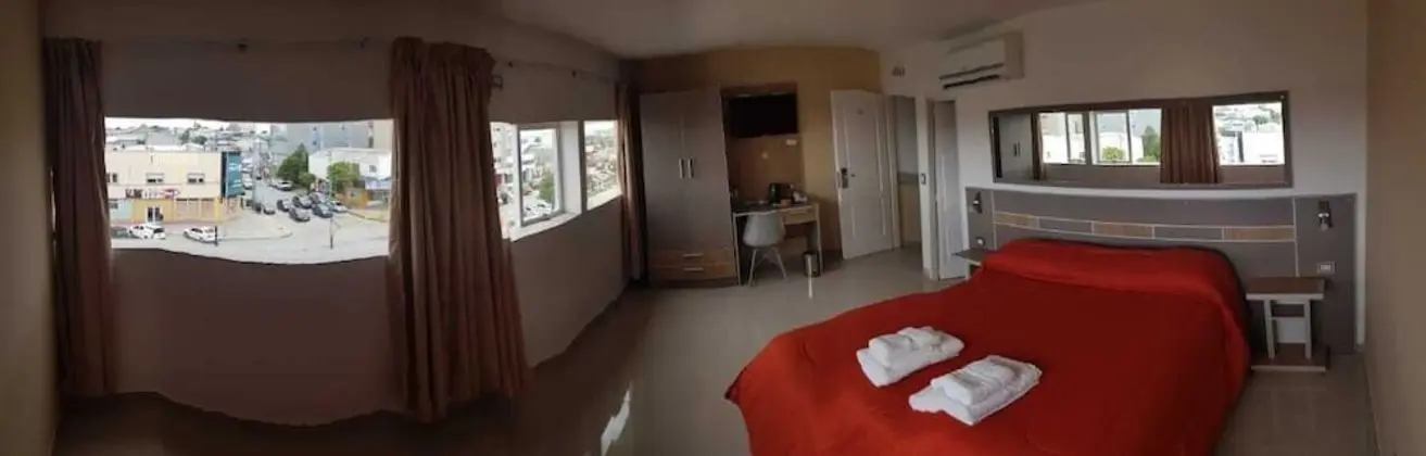 Basic Tek Büyük Yataklı Oda